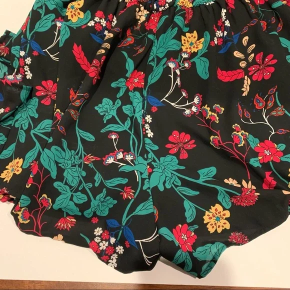 Sienna Sky black floral romper women’s large - Picture 9 of 12